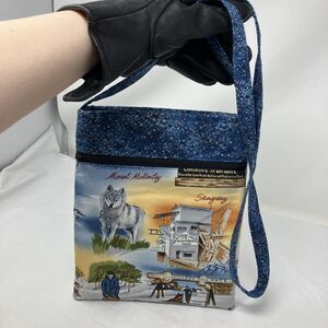 Vintage Alaska Small Tote Crossbody Bag Wildlife Souvenir USA Landmarks 10x8”